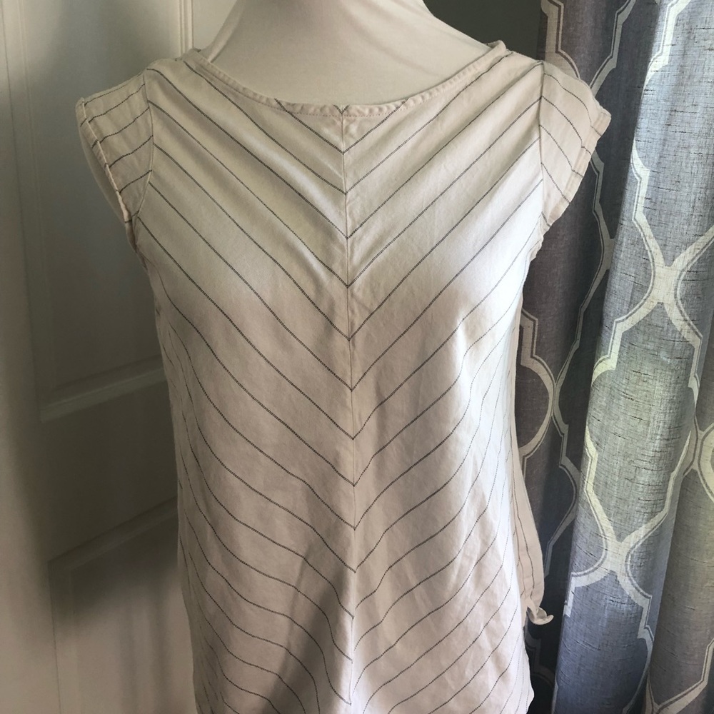 V Print Top